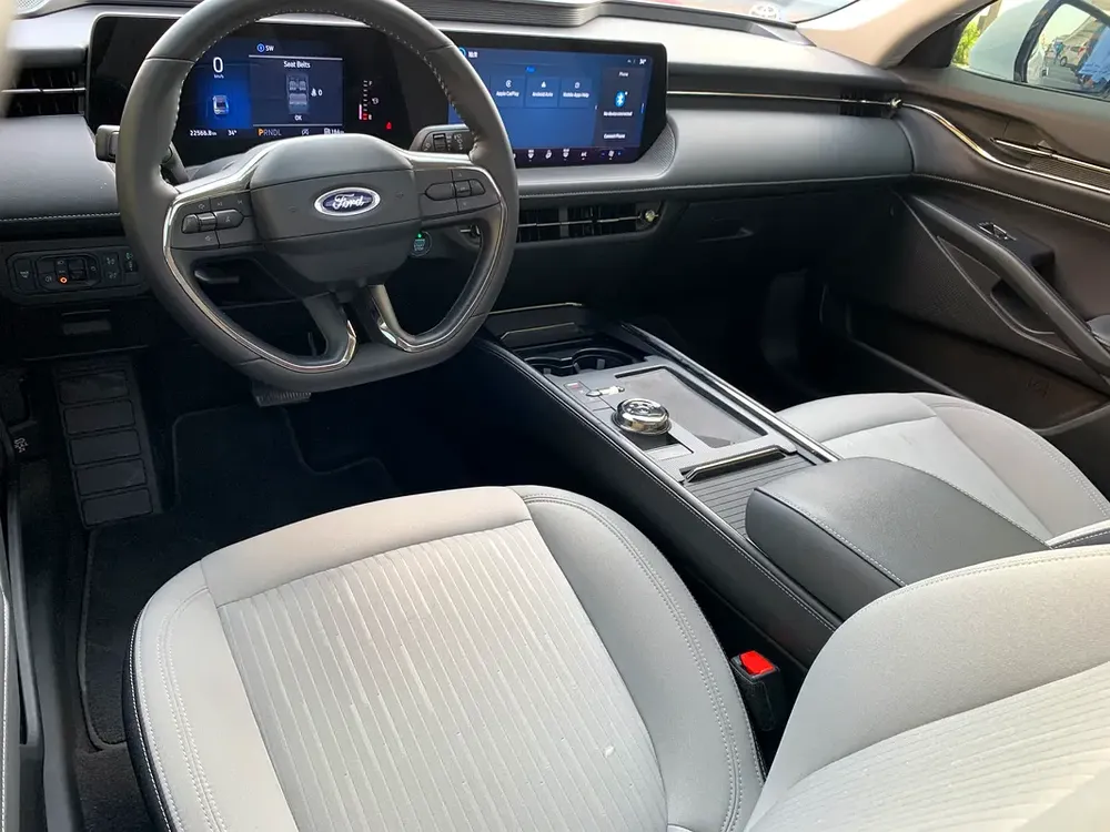 2023 Ford Taurus Ambient - GCC Specs  Lease to own Available - Image 11