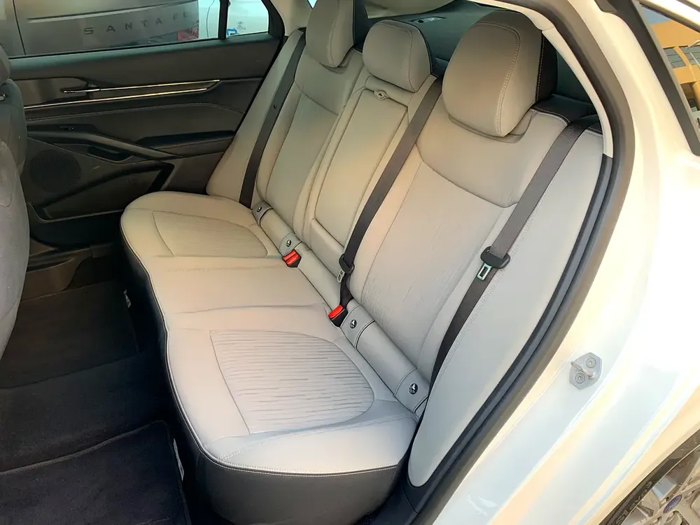 2023 Ford Taurus Ambient - GCC Specs  Lease to own Available - Image 7