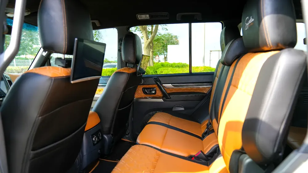 MITSUBISHI PAJERO 2020!! SIGNATURE CONDITION!! GCC SPECS!! WELL MAINTAINED!! 3.8 V6 - Image 11