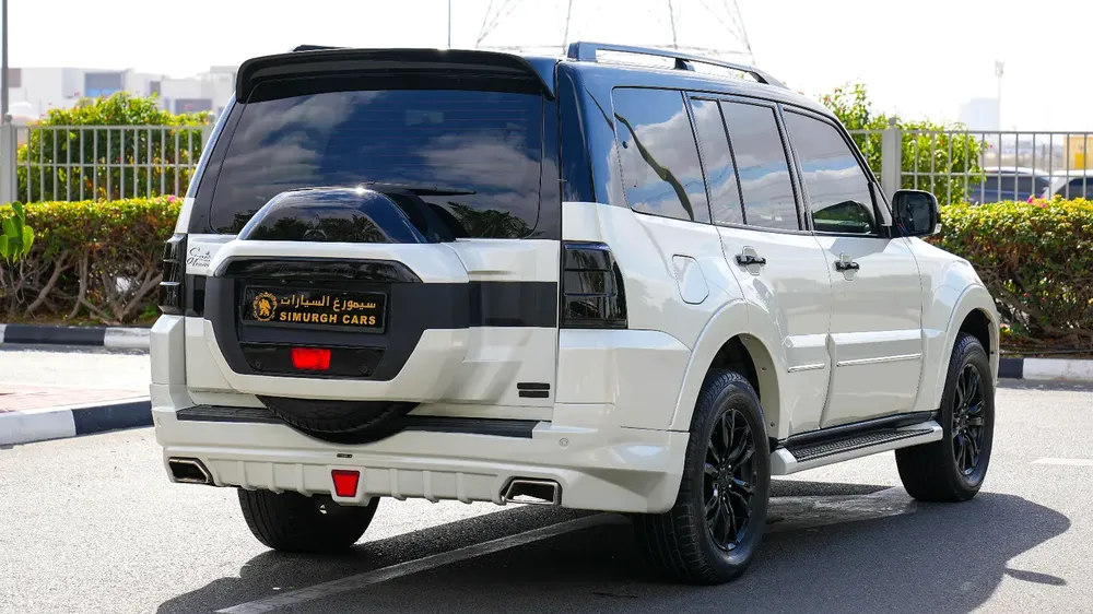 MITSUBISHI PAJERO 2020!! SIGNATURE CONDITION!! GCC SPECS!! WELL MAINTAINED!! 3.8 V6 - Image 13