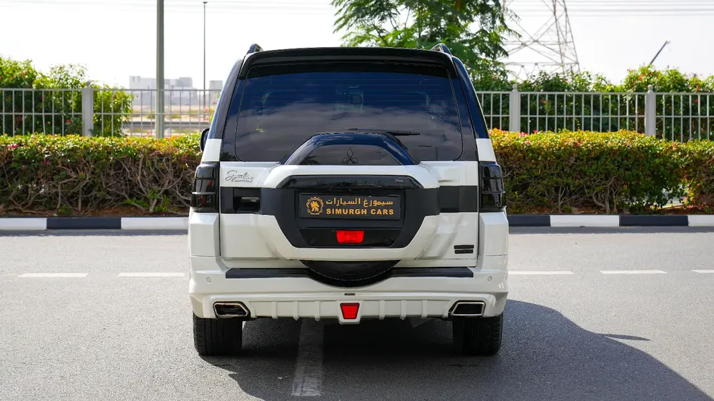 MITSUBISHI PAJERO 2020!! SIGNATURE CONDITION!! GCC SPECS!! WELL MAINTAINED!! 3.8 V6 - Image 14