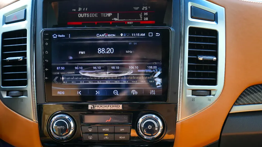 MITSUBISHI PAJERO 2020!! SIGNATURE CONDITION!! GCC SPECS!! WELL MAINTAINED!! 3.8 V6 - Image 8