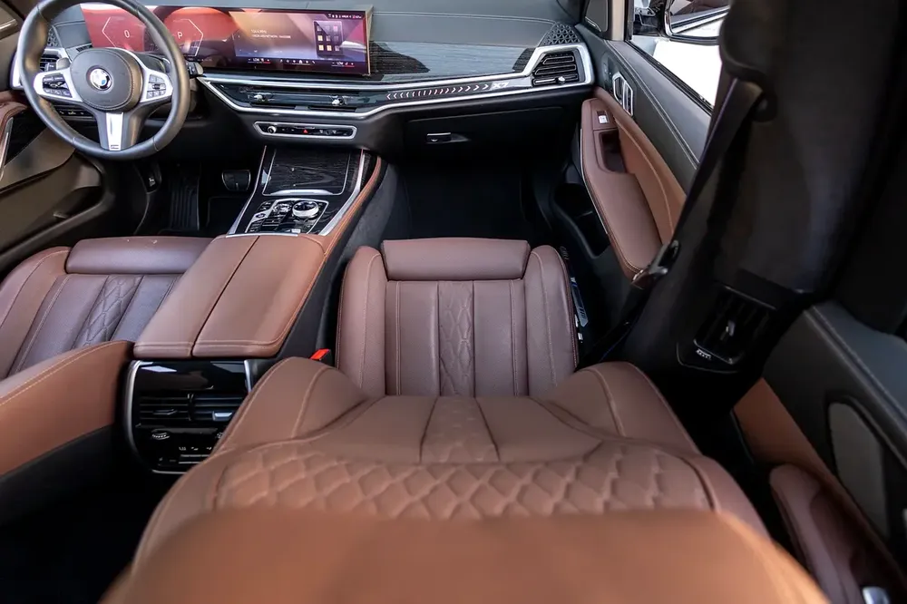 BMW X7 xDrive40i M-Sport 2025 GCC | Agency Warranty - Image 14