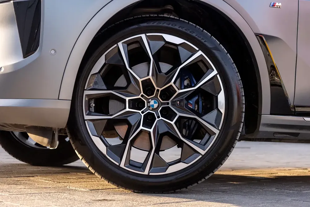 BMW X7 xDrive40i M-Sport 2025 GCC | Agency Warranty - Image 7