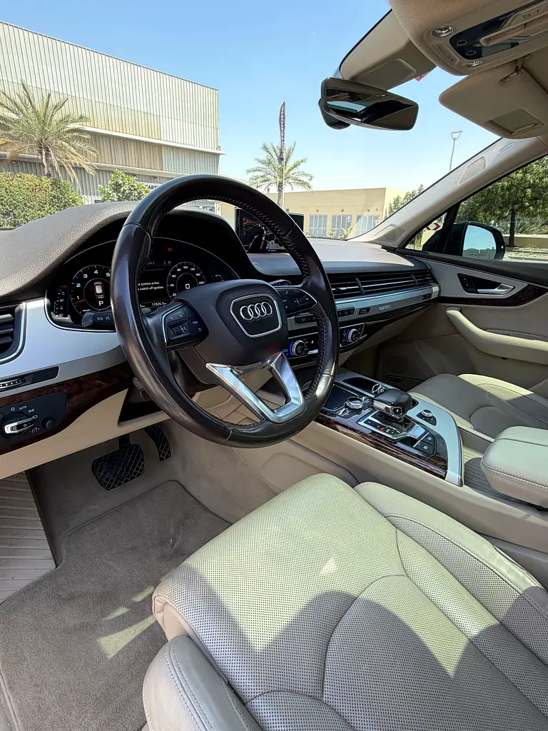 2018 Audi Q7 45 TFSI Quattro | GCC Spec | High Spec | FSH | Just Serviced | 360 Camera - Image 14