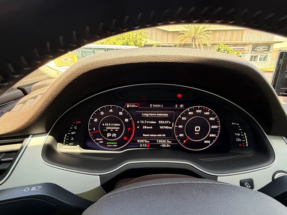 2018 Audi Q7 45 TFSI Quattro | GCC Spec | High Spec | FSH | Just Serviced | 360 Camera - Image 8