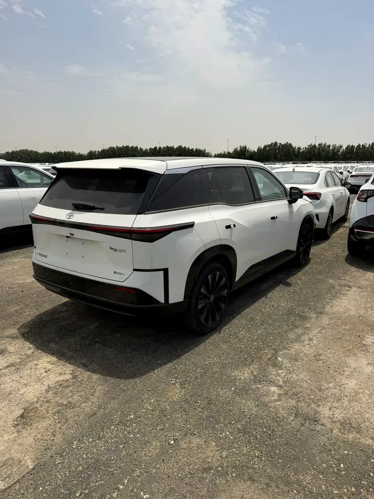 2025 Toyota bZ3 - Brand New - Electric - GCC Specs? - Image 11