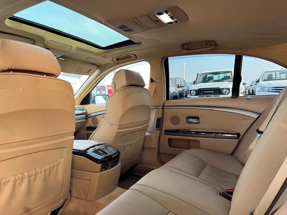 BMW | 7 SERIES | 750i | 2007 | BEIGE INTERIOR | ONLY : 85,885 KM | JAPAN IMPORT | CLEAN TITLE - Image 14