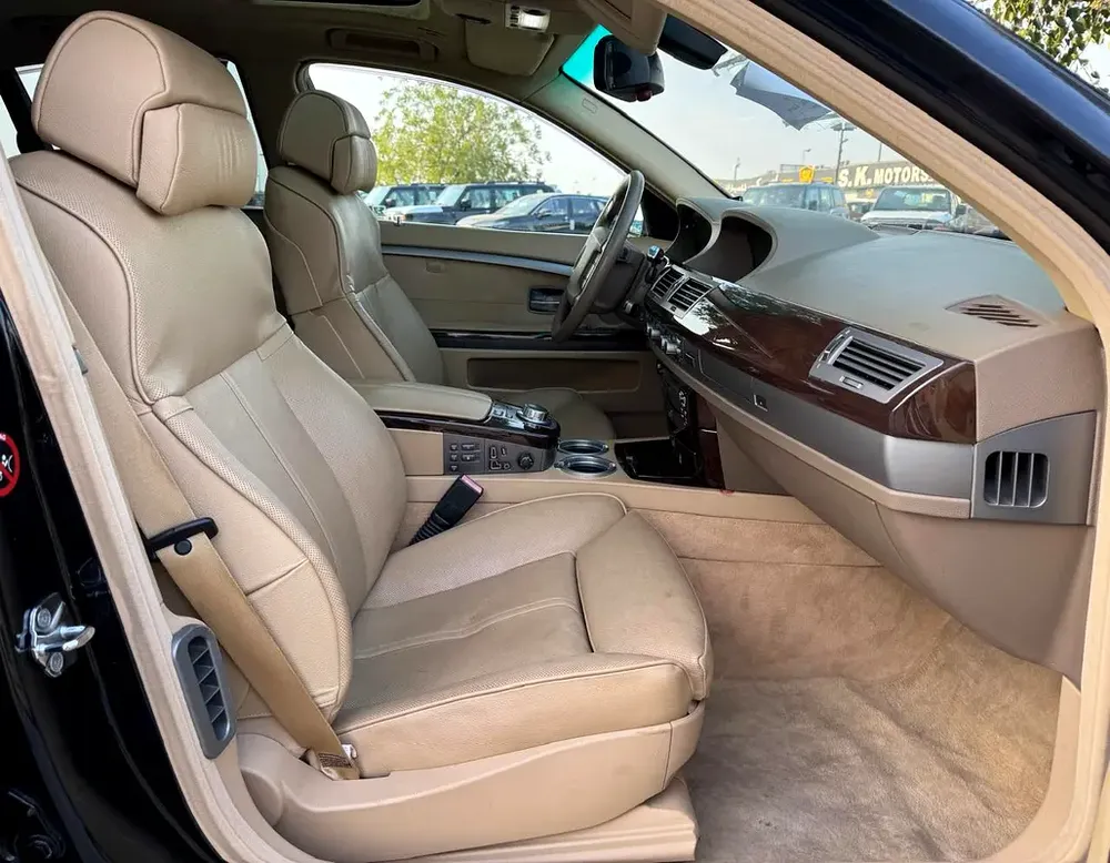 BMW | 7 SERIES | 750i | 2007 | BEIGE INTERIOR | ONLY : 85,885 KM | JAPAN IMPORT | CLEAN TITLE - Image 15