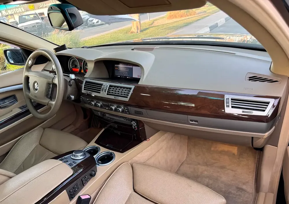 BMW | 7 SERIES | 750i | 2007 | BEIGE INTERIOR | ONLY : 85,885 KM | JAPAN IMPORT | CLEAN TITLE - Image 16