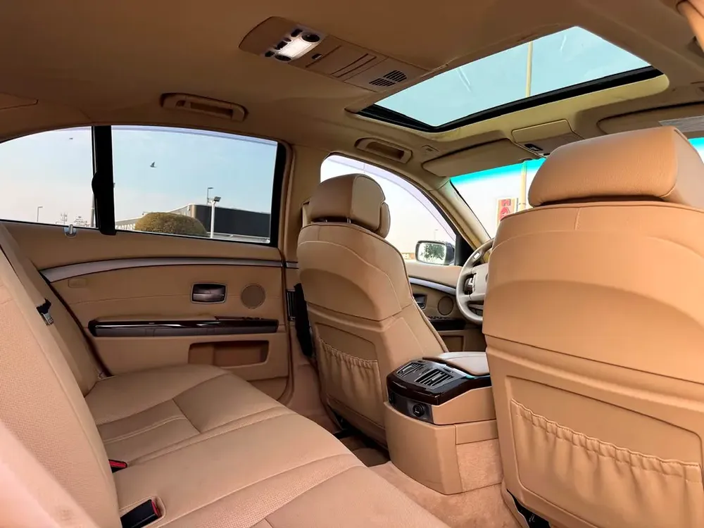 BMW | 7 SERIES | 750i | 2007 | BEIGE INTERIOR | ONLY : 85,885 KM | JAPAN IMPORT | CLEAN TITLE - Image 18