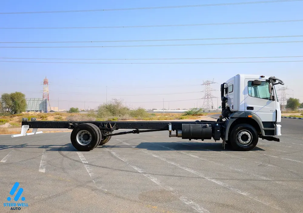2023 Fuso FJ Truck 6.4L Diesel RWD Bare Chassis  | White | 12 Ton - Image 5
