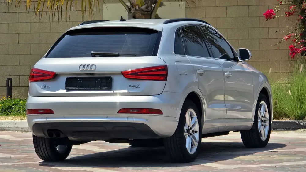 Like New Audi Q3 2.0 TFSI Quattro GCC Specs Full Service History Single Owner - Image 7