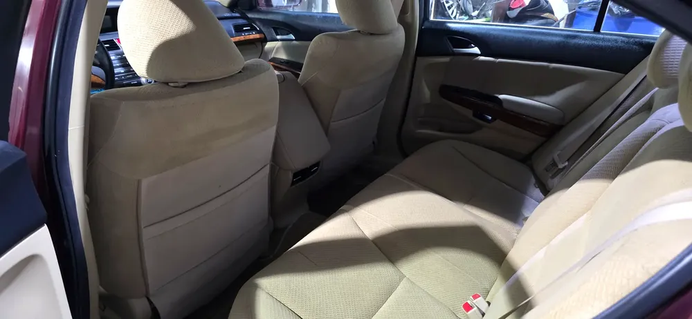 2012 Honda Accord EX - GCC Specs - Well Maintained - Image 7