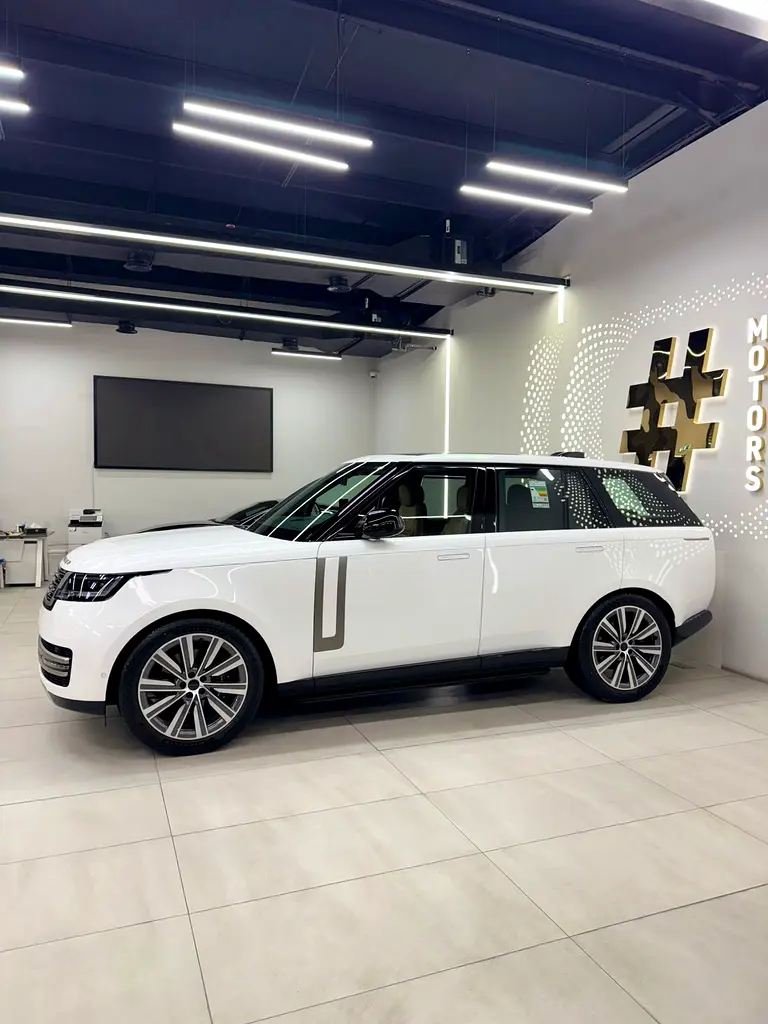 Range Rover Vogue V6 SE - Image 6