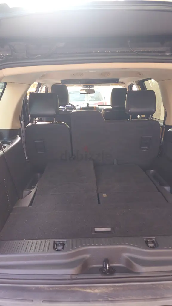 Well Maintained Ford Explorer Eddie Bauer 2010 | GCC Specs - Image 7