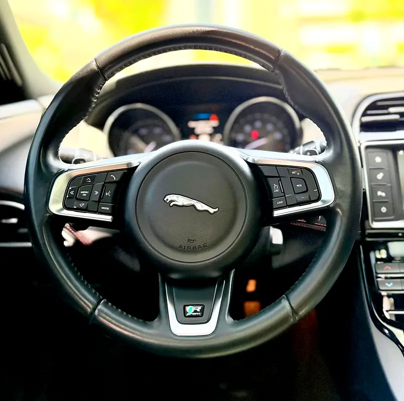 Jaguar XE R-Sport 2016 GCC Specs - Image 13