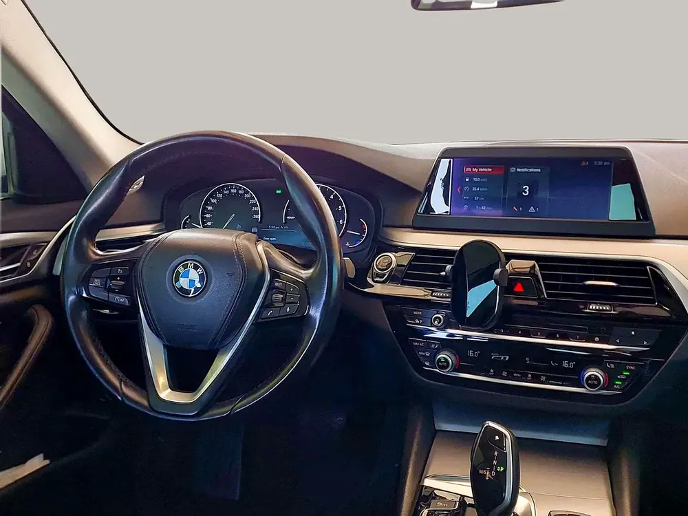 AED 897/month | 2019 BMW 5-Series 520i Exclusive | GCC Specs | Ref#474028 - Image 10