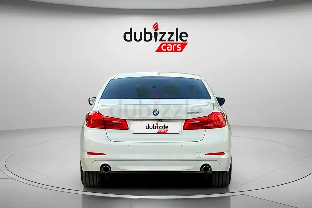 AED 897/month | 2019 BMW 5-Series 520i Exclusive | GCC Specs | Ref#474028 - Image 7