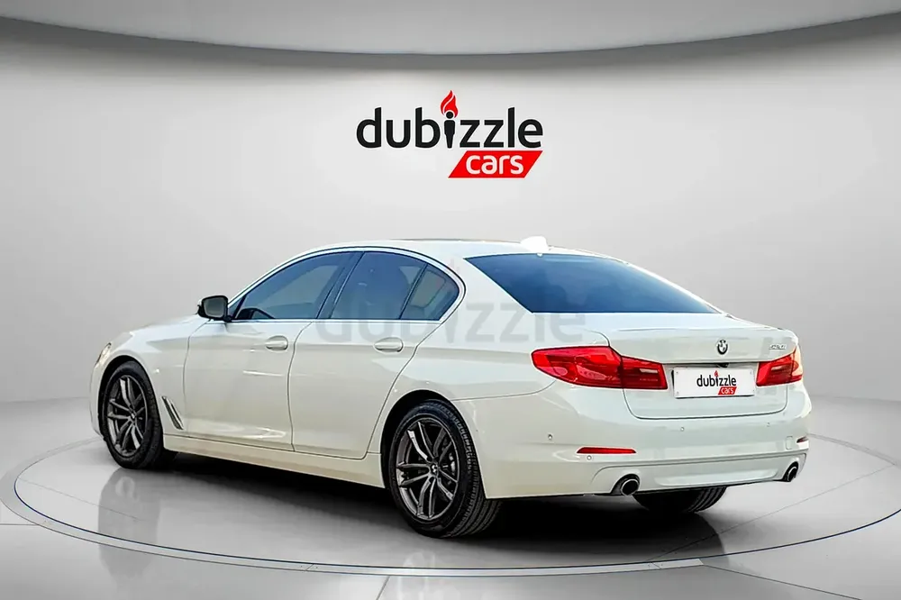 AED 897/month | 2019 BMW 5-Series 520i Exclusive | GCC Specs | Ref#474028 - Image 8