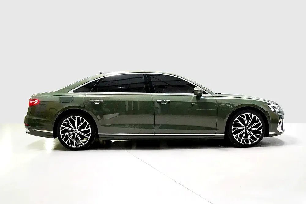 Audi A8L 55 TFSI Quattro - 2023 - Image 14