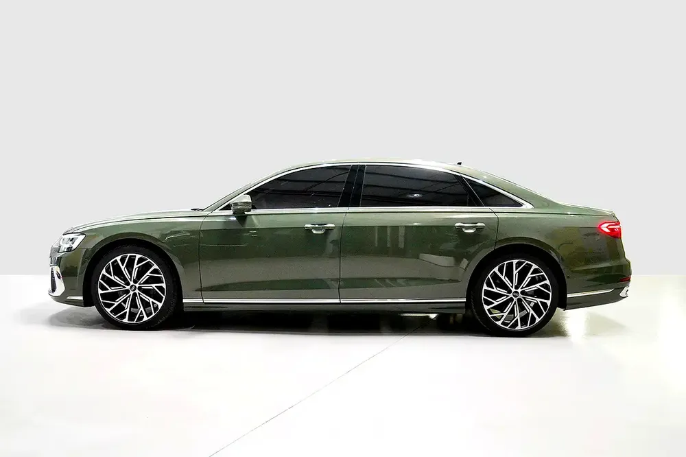 Audi A8L 55 TFSI Quattro - 2023 - Image 15