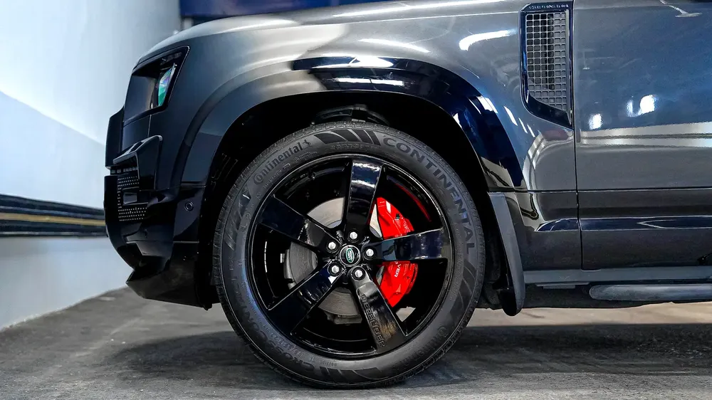 UAEs Very Best Example | 7 Seater Widetrack | AED 5,411 Per Month - Image 13