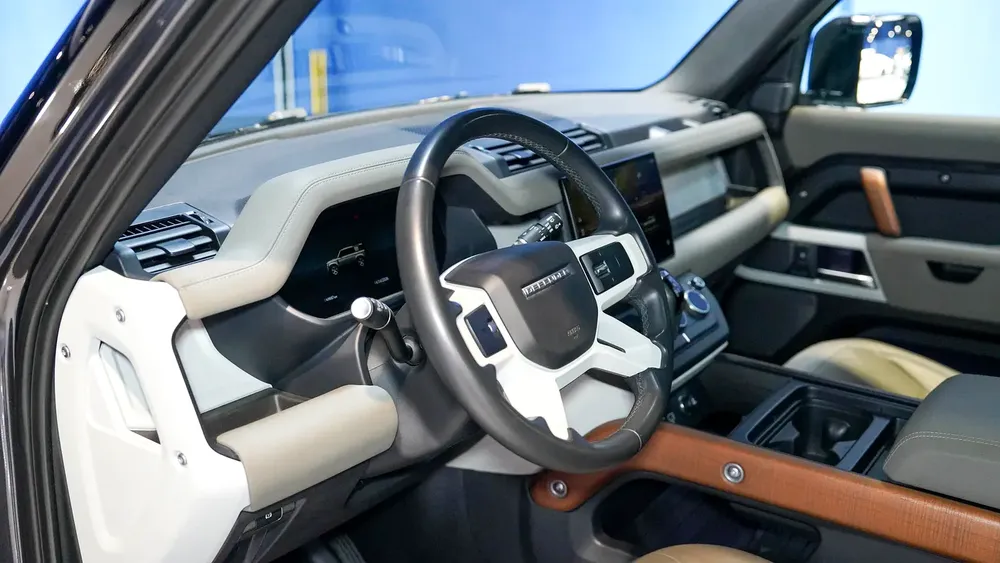 UAEs Very Best Example | 7 Seater Widetrack | AED 5,411 Per Month - Image 5