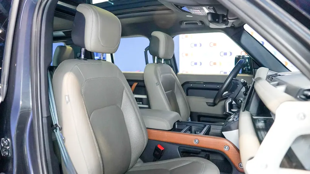 UAEs Very Best Example | 7 Seater Widetrack | AED 5,411 Per Month - Image 7