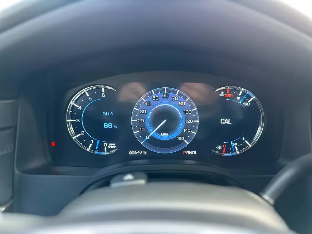 2020 Cadillac Escalade V8 6.2L, US import, clean title, top condition, 4x4 - Image 15