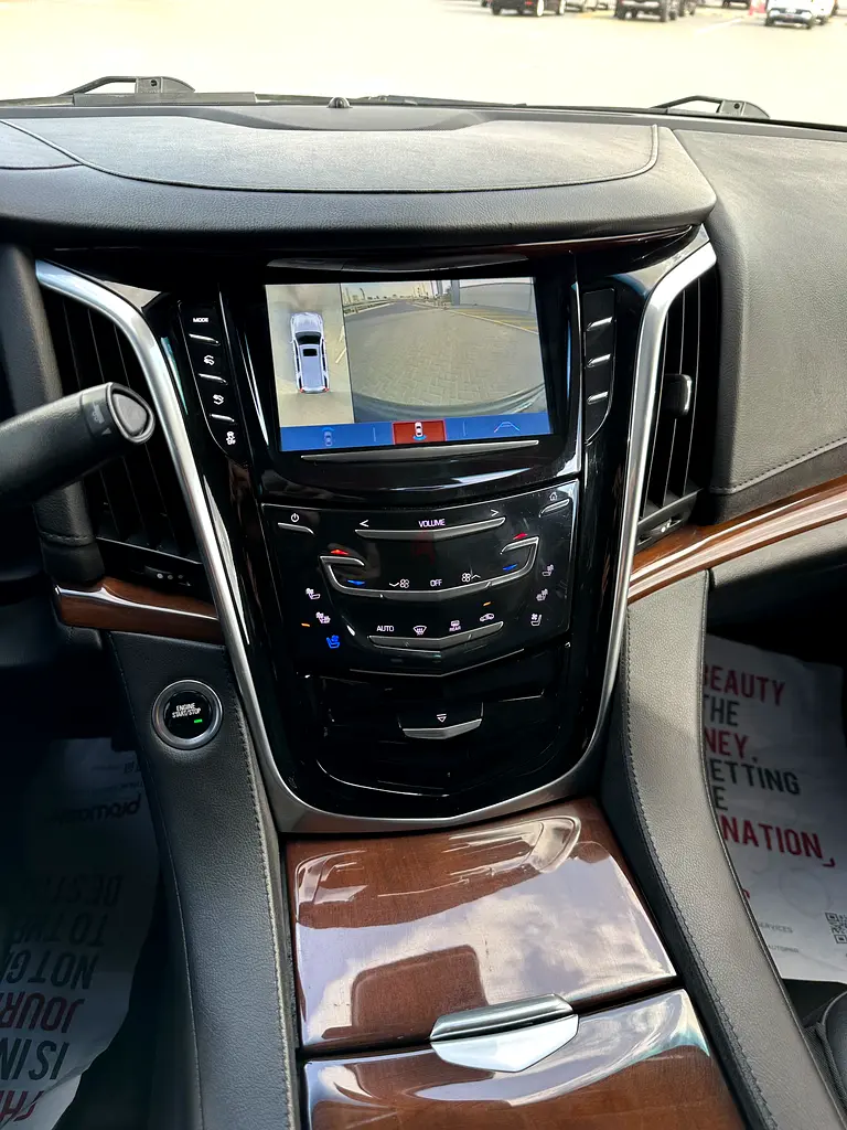 2020 Cadillac Escalade V8 6.2L, US import, clean title, top condition, 4x4 - Image 17