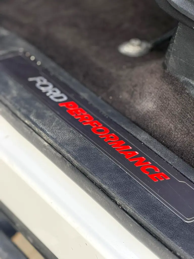 Ford F-150 Raptor 2018 - GCC Specs - Perfect Condition - Image 5