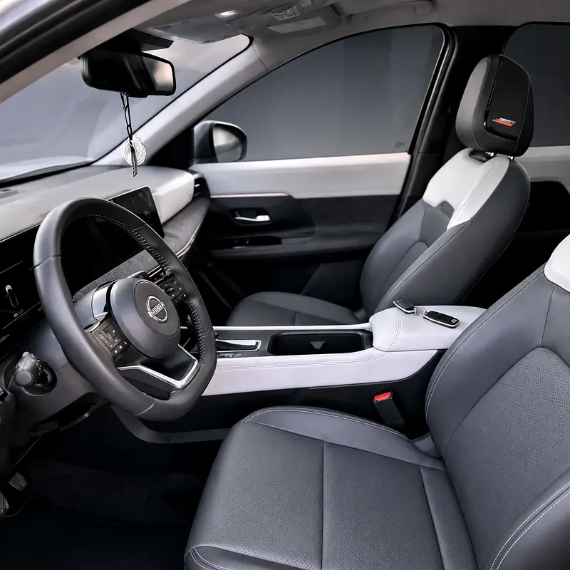 Nissan Kicks SV Plus |  2025  | GCC Specs | panaromic | Bose Audio speaker | Blind spot - Image 10