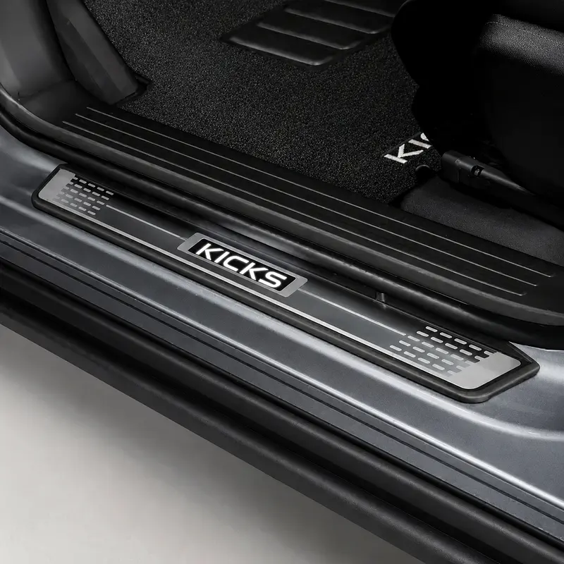 Nissan Kicks SV Plus |  2025  | GCC Specs | panaromic | Bose Audio speaker | Blind spot - Image 17