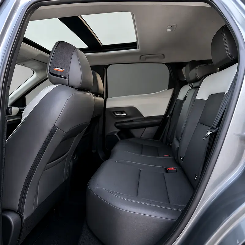 Nissan Kicks SV Plus |  2025  | GCC Specs | panaromic | Bose Audio speaker | Blind spot - Image 18