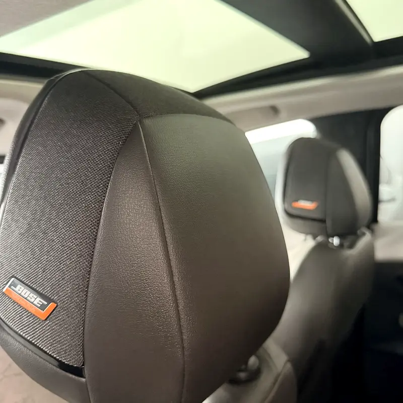 Nissan Kicks SV Plus |  2025  | GCC Specs | panaromic | Bose Audio speaker | Blind spot - Image 20