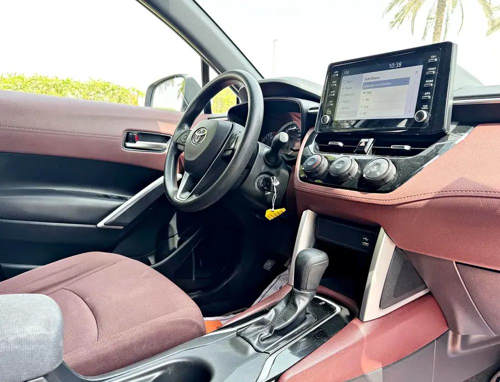 2022 Toyota Corolla Cross - GCC Specs - Excellent Condition - Image 12