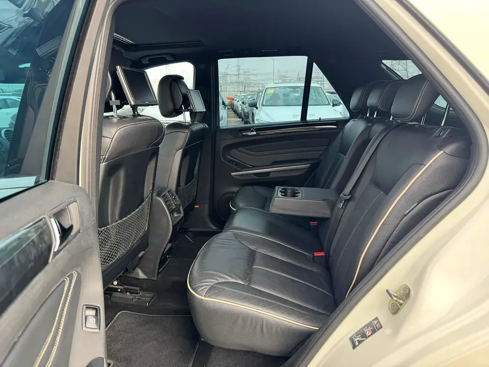 Mercedes-Benz M-Class ML 350, 2012, Japanese Specs - Image 9