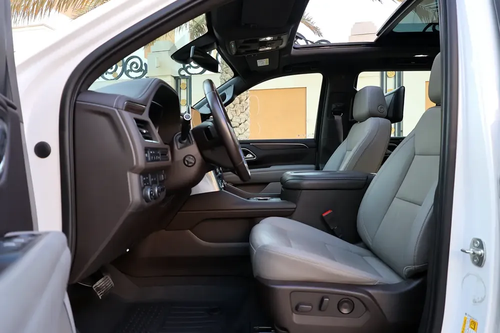 CHEVROLET TAHOE Z71-2022-76000KM-GCC SPECS-UNDER WARRANTY -EXCELLENT CONDITION - Image 9