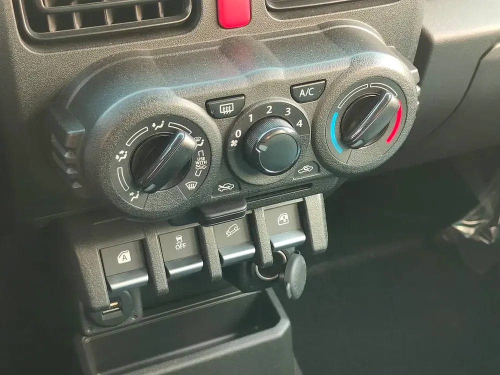 2026 Suzuki Jimny GL GCC Specs Brand New - Image 9