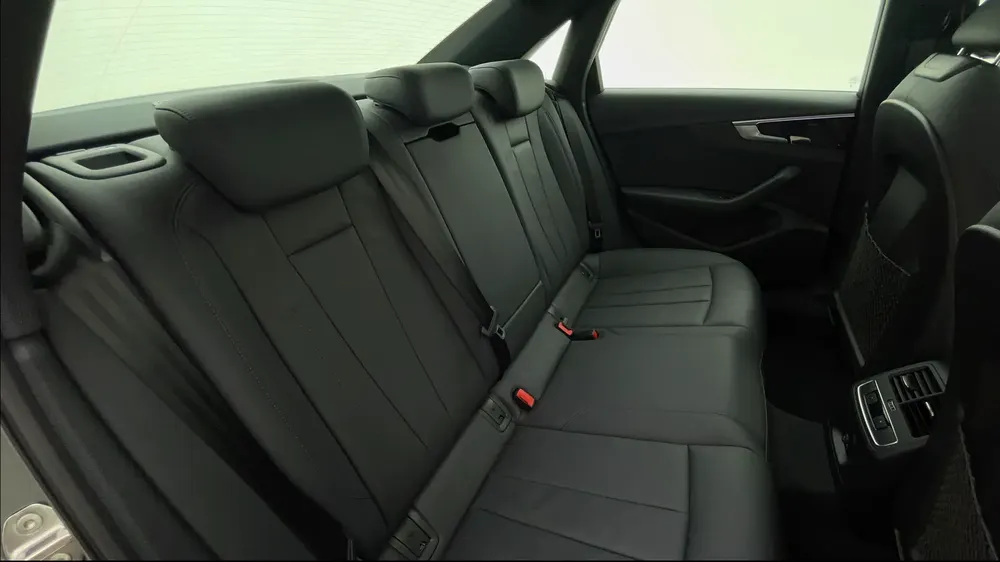 AED 2,021/month | 0 Downpayment | Manufacturer Warranty | Service History | AUDI A4 2024 - Image 10