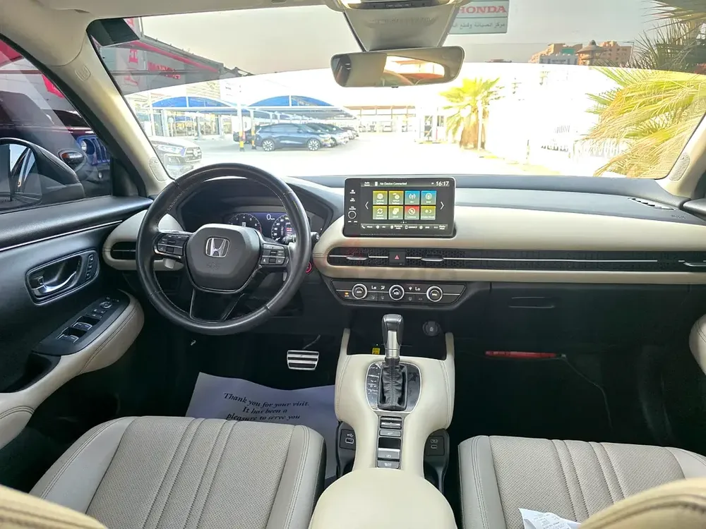 2023 HONDA ZRV FULL OPTION GCC - Image 13