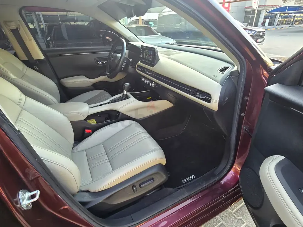 2023 HONDA ZRV FULL OPTION GCC - Image 15