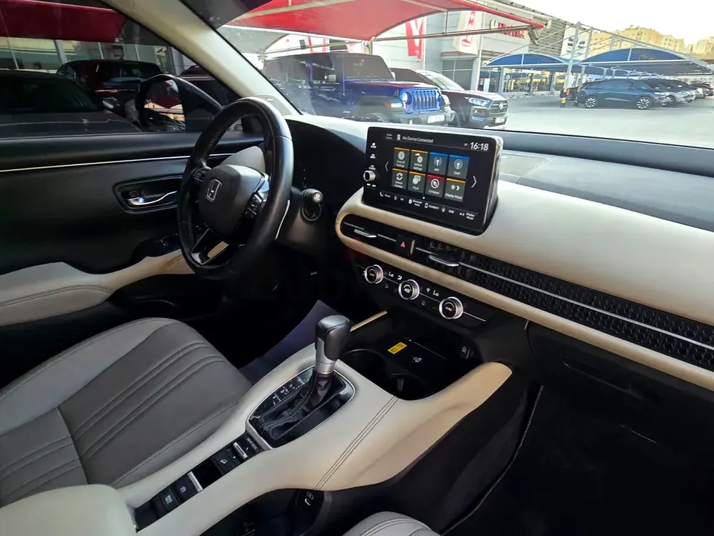 2023 HONDA ZRV FULL OPTION GCC - Image 16