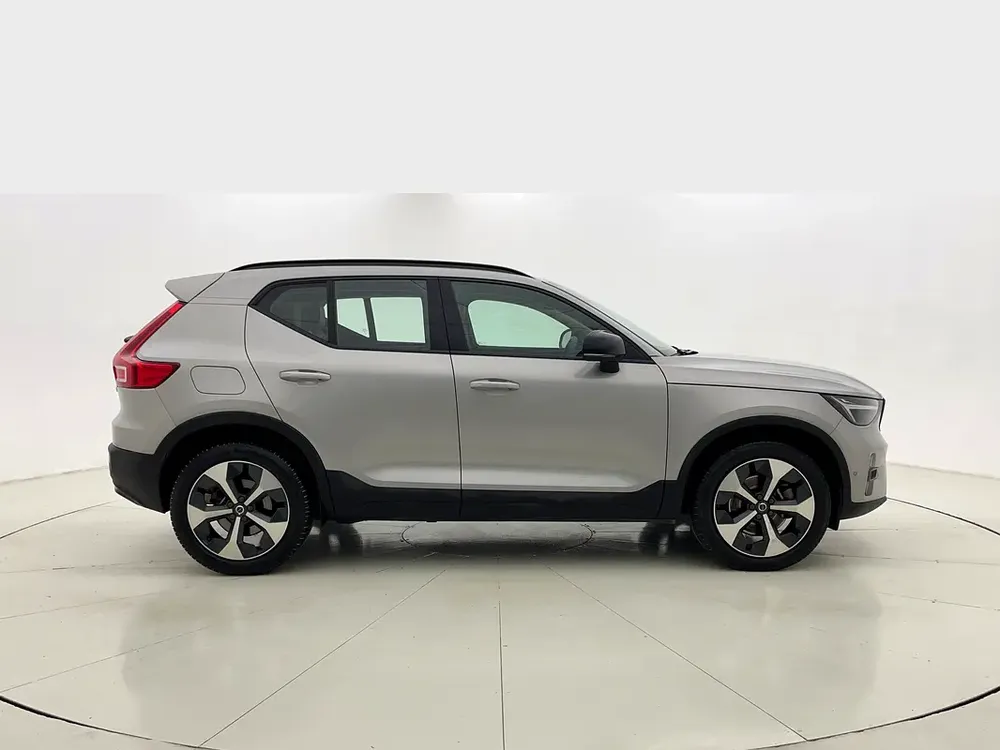 AED 1,641/month | 0 Downpayment | Free 1 Year Warranty | VOLVO XC40 2023 - Image 5