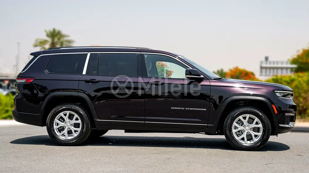 JEEP GRAND CHEROKEE LIMITED EMBER PEARL | RAMADAN OFFER | BIG DISCOUNT - Image 4