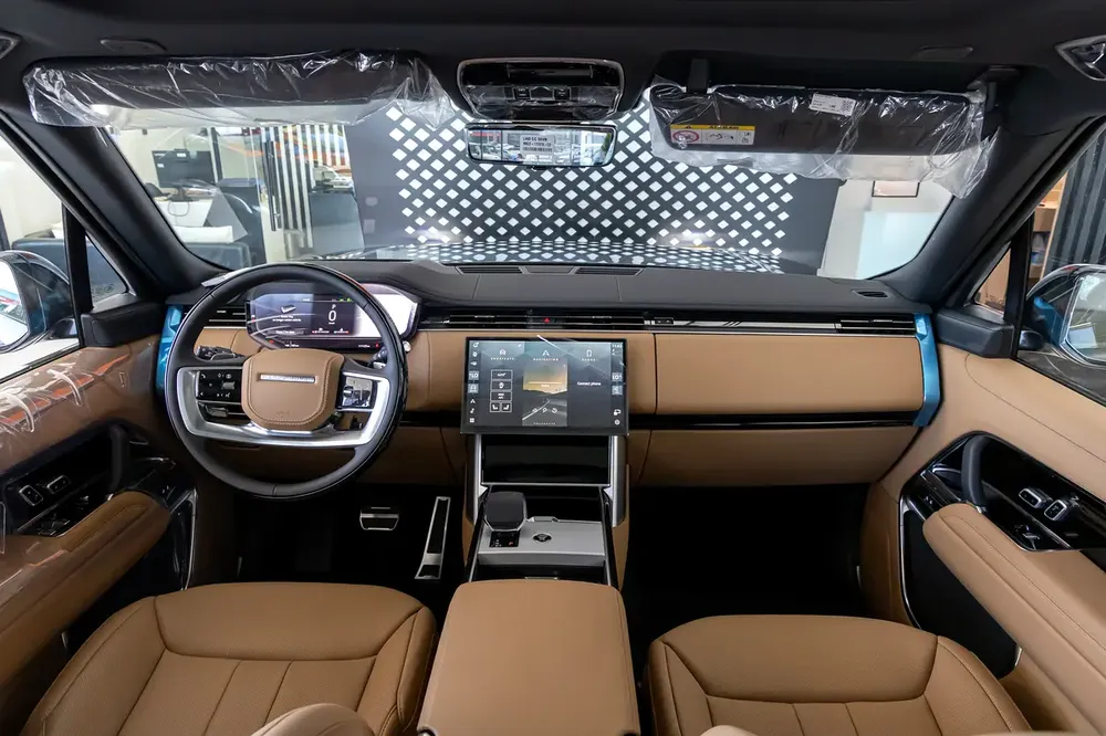 Range Rover Vogue | HSE P530 | Black Edition | GCC Specs | 2026  | ( EXPORT) - Image 10