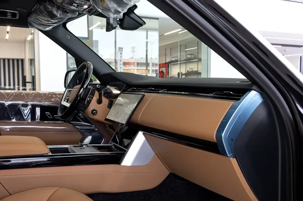 Range Rover Vogue | HSE P530 | Black Edition | GCC Specs | 2026  | ( EXPORT) - Image 18