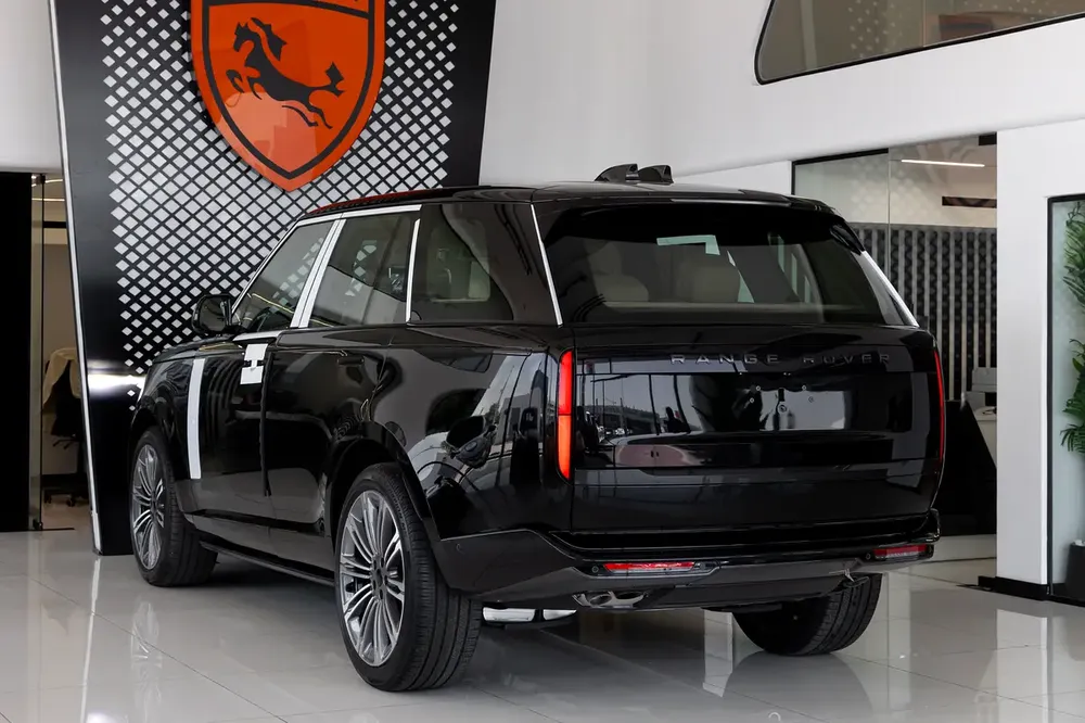 Range Rover Vogue | HSE P530 | Black Edition | GCC Specs | 2026  | ( EXPORT) - Image 6