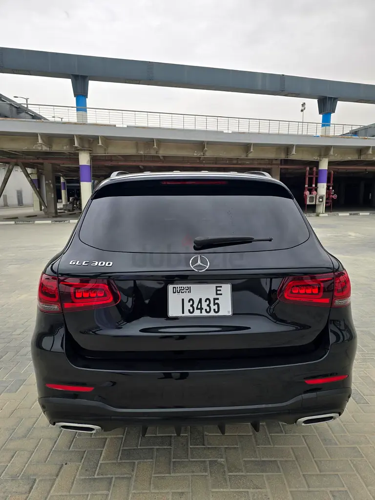 Mercedes Glc300 AMG 2022 - Image 4